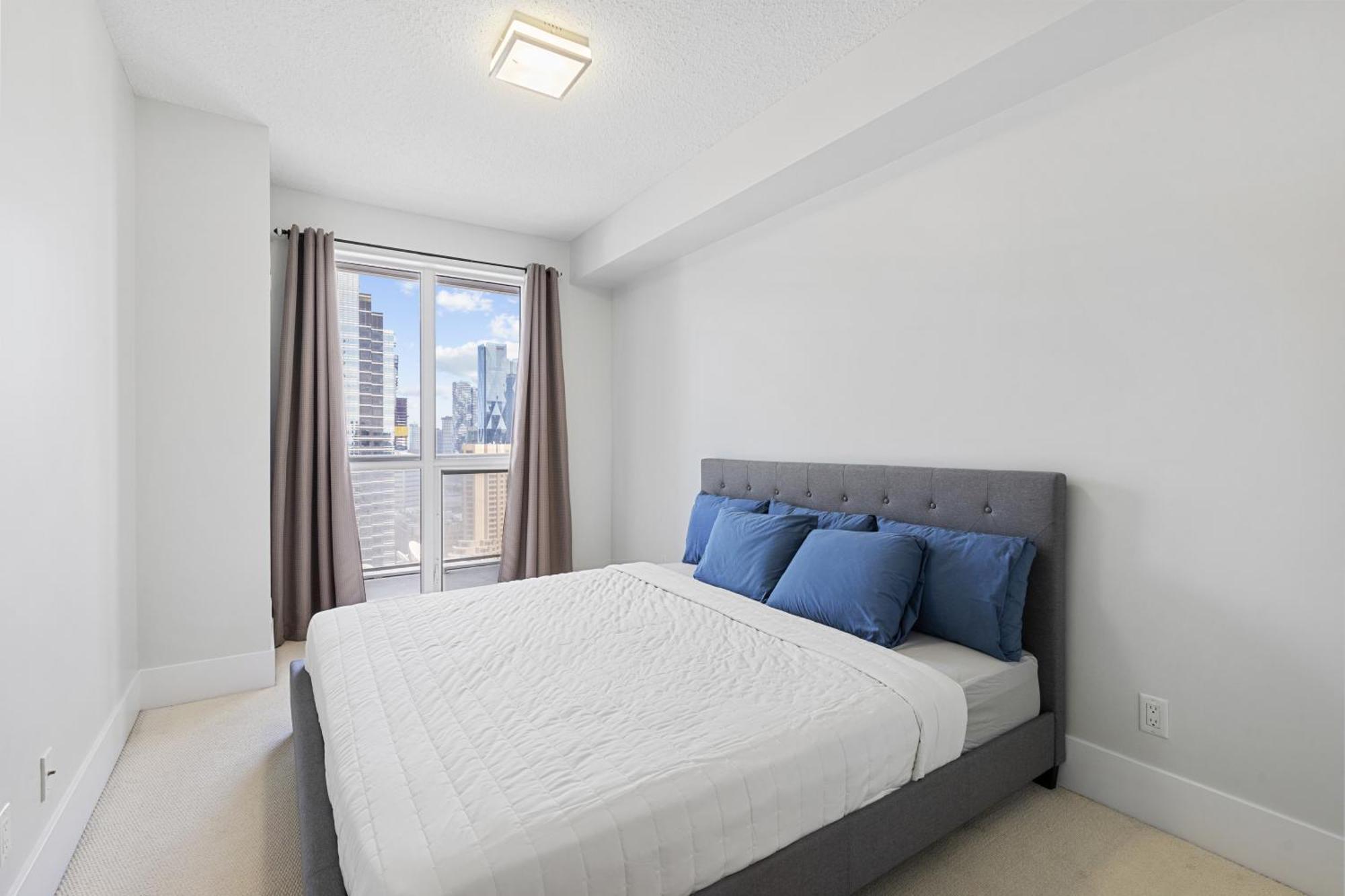 2Bedroom Cn Tower And Water Views - Free Parking - Rooftop Pool Toronto Exterior photo